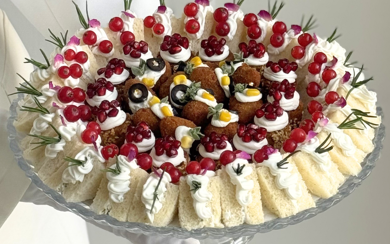 Mix Salted Tray (C) 50 Pcs