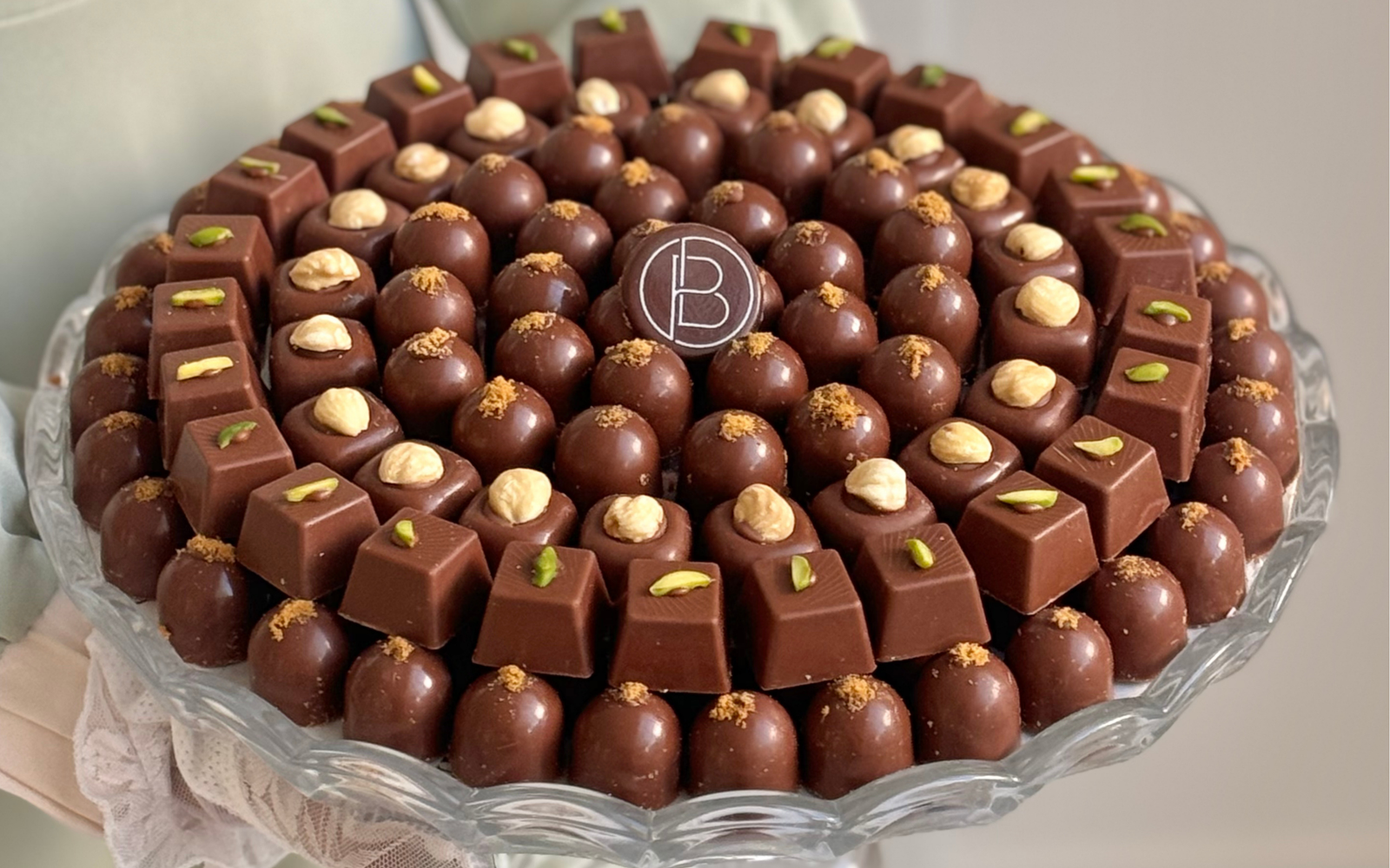 Mixed luxury chocolate (H) (1750 g)