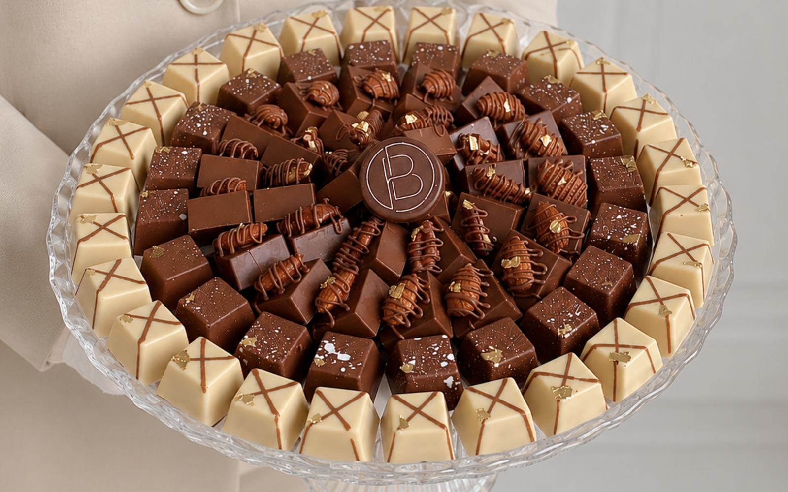 Mixed luxury chocolate (E) (1kg)