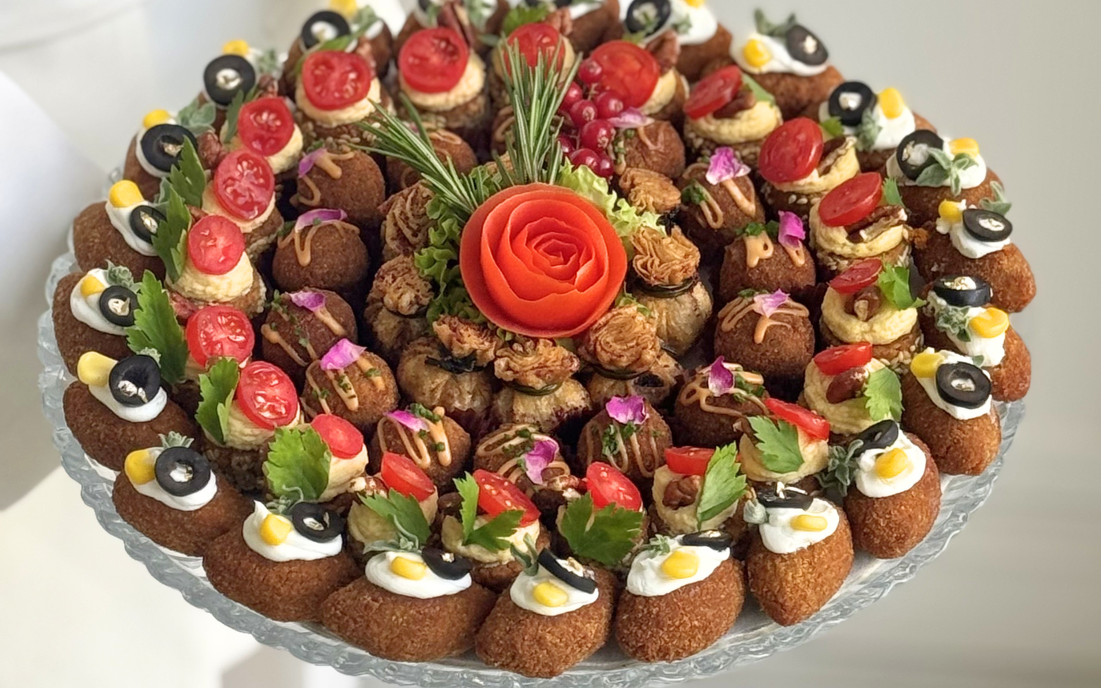 Mix Salted Tray (A) 70 Pcs